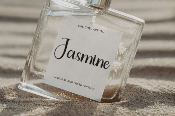 Creative Vintage Font - Preview 4