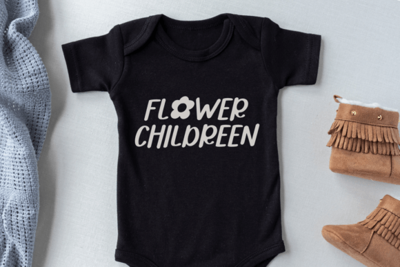 Blooming Growing Font - Preview 4