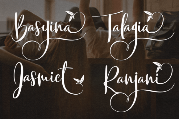 Bungaloe Font - Preview 1