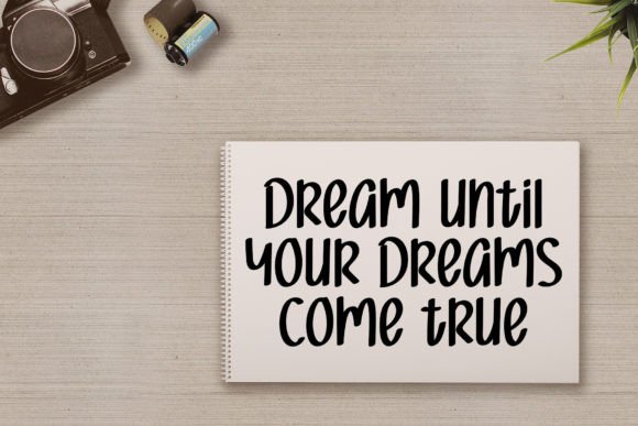 Creative Vintage Font - Preview 2