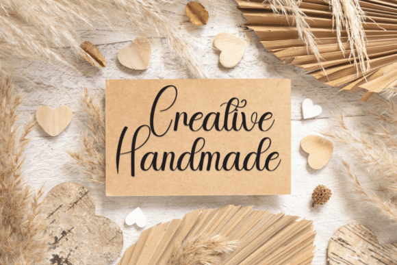 Family Font - Preview 4