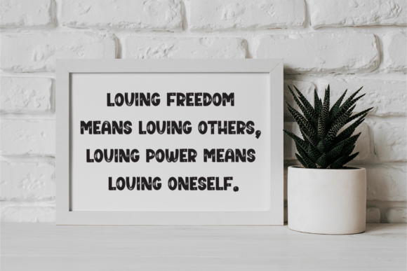 Cracked Mirror Font PNG with transparent background - Preview 2