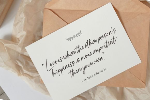 Herathine Font - Preview 5