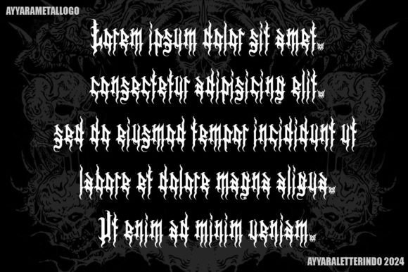 Black Chain Font - Preview 2