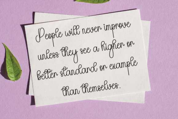 Butterfly Font - Preview 2