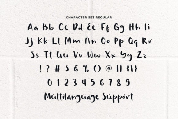 Hug Me More Font - Preview 4