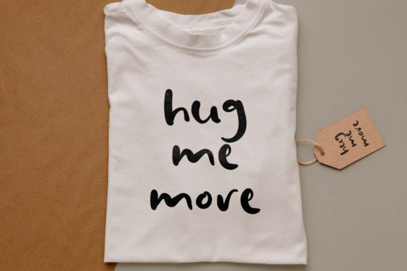 Hug Me More Font - Preview 6