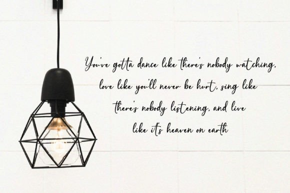 Amethyst Font - Preview 1
