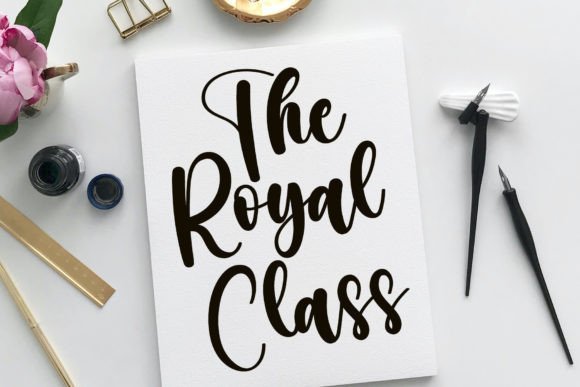 Beaching Font - Preview 1