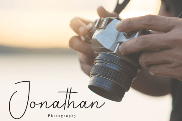 Carmila Signature Font - Preview 4
