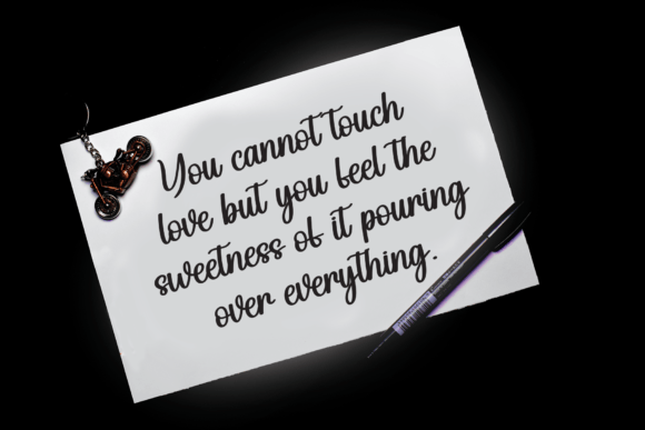 Black Sample Font - Preview 2