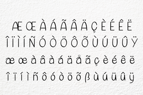 Ciara Font - Preview 4
