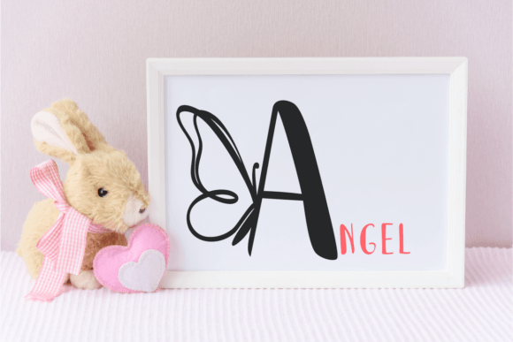 Butterfly Font - Preview 4