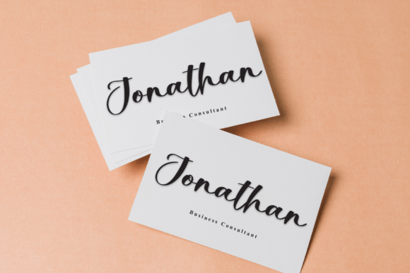 Blaching Font - Preview 4