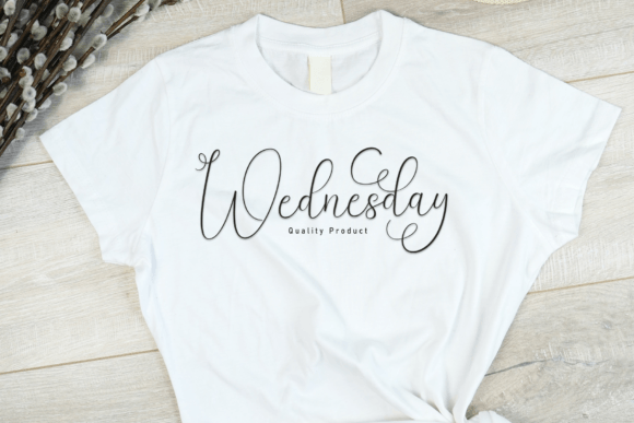 Beautiful Darling Font - Preview 3