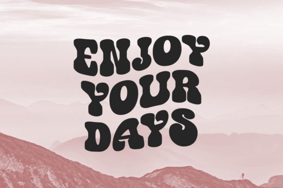 Coming Peak Font - Preview 2