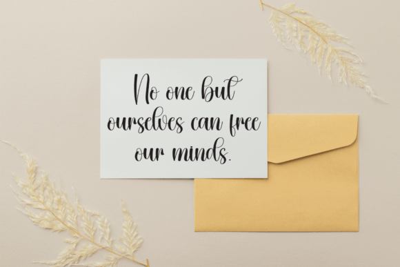 Britney Font - Preview 2