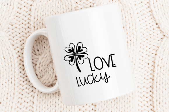 Clover Leaf Font - Preview 6