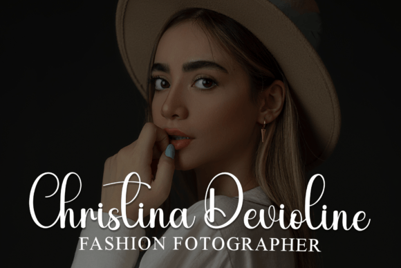 Dancing Vintage Font - Preview 1