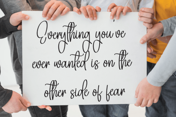 Birmigham Signature Font - Preview 2