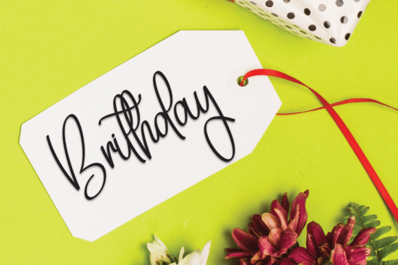 Birmigham Signature Font - Preview 4
