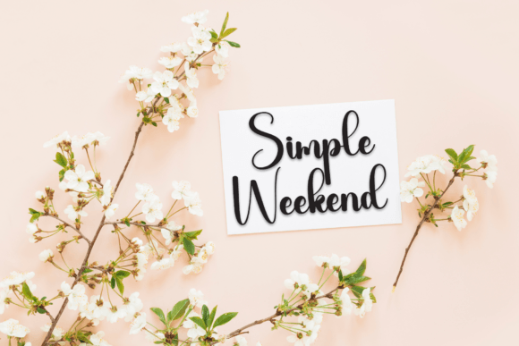 Angela Christmas Font - Preview 4