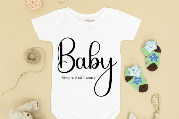 Holiday Christmas Font - Preview 3