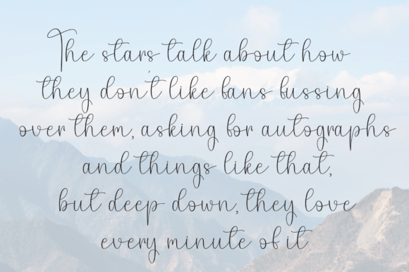 Daddy Signature Font - Preview 5