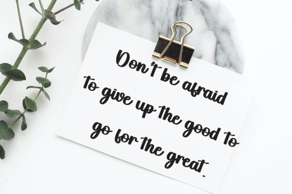 Fall in Love Font - Preview 2