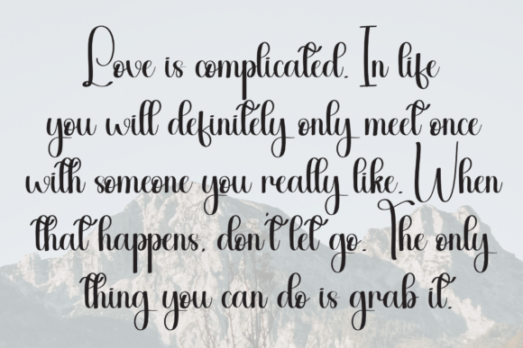 Bright Sunday Font - Preview 5