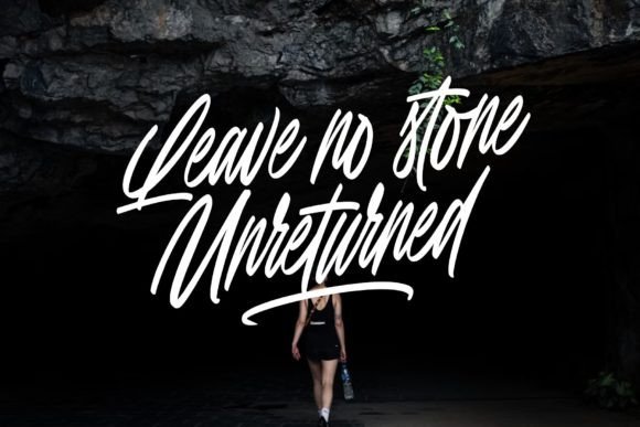 Favorable Whispering Midnight Font PNG with transparent background - Preview 4