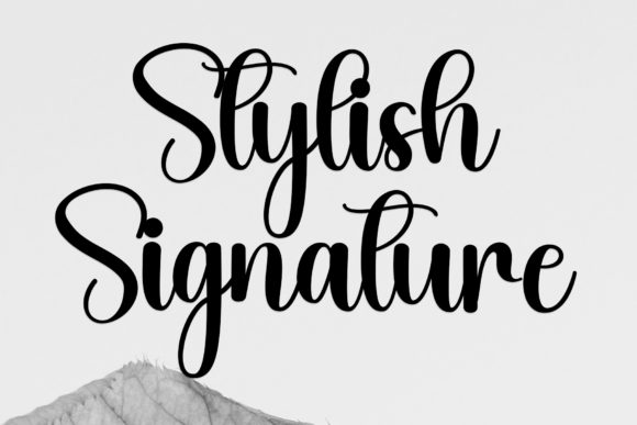 Huldigen Font font preview - 6