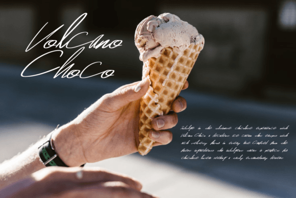 Delicate Font - Preview 1