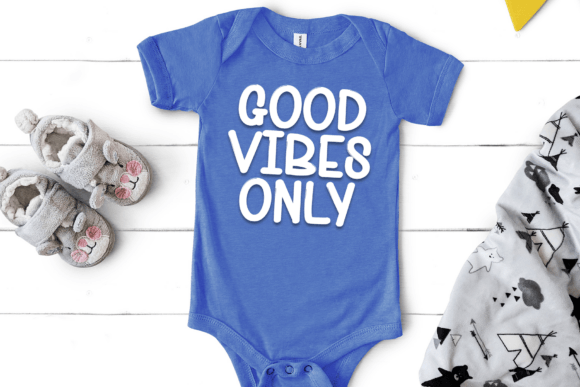 Baby Santa Font - Preview 3
