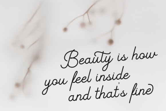 Restina Font PNG with transparent background - Preview 2