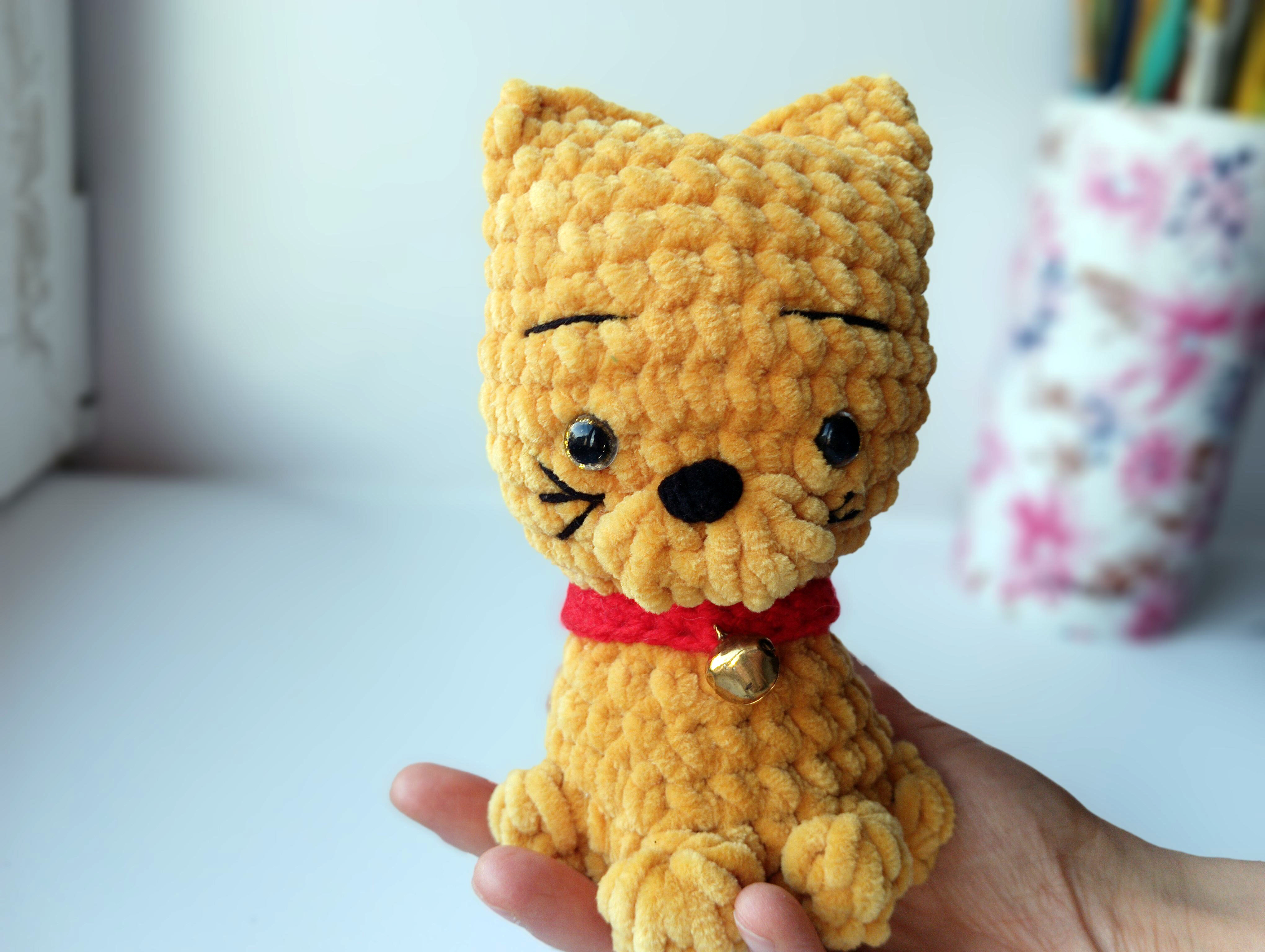 Cat Crochet Pattern: No Sew Amigurumi