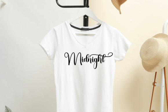 Eternal Signature Font - Preview 3