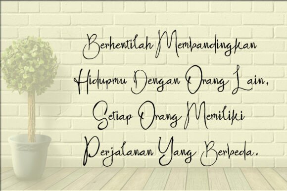 Black or White Font - Preview 2