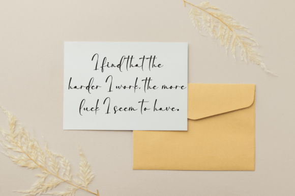 Casual Vintage Font - Preview 2
