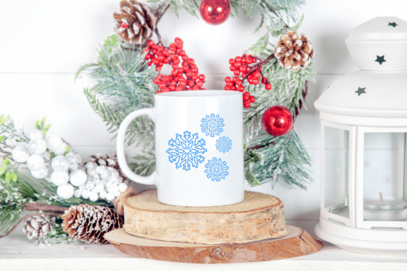 Christmas Snowflakes Font - Preview 4