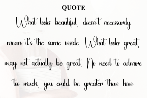 Auntie Font - Preview 5