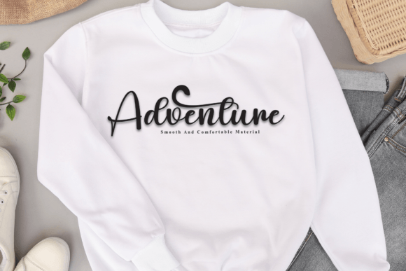 Delight Santa Font - Preview 1