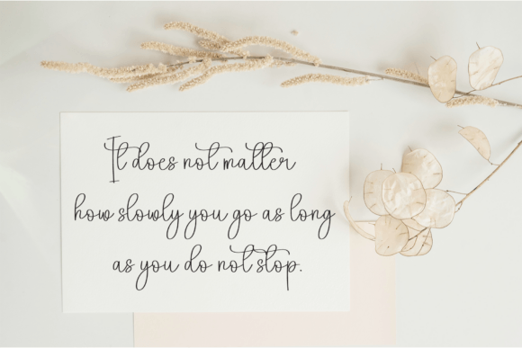 History Vintage Font - Preview 2