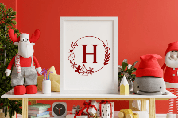 Holly Wreath Font PNG with transparent background - Preview 3