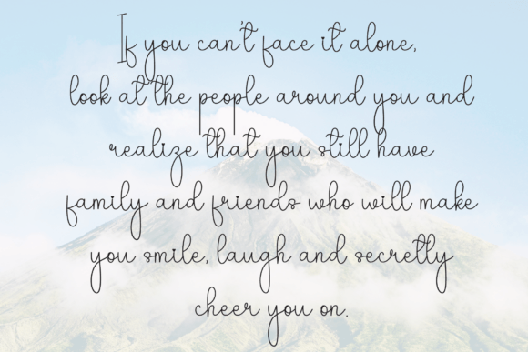 Holiday Font - Preview 5
