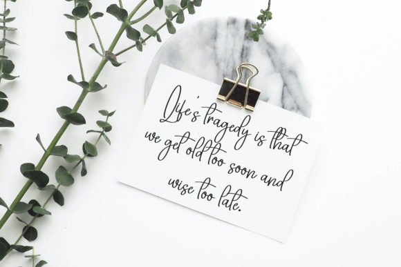 Holiday Snowflakes Font - Preview 2