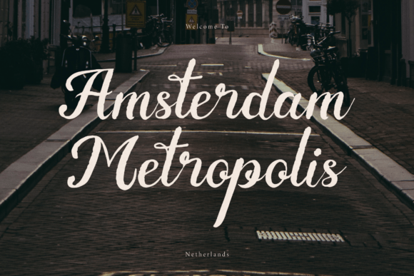 Calaris Deritta Font - Preview 1
