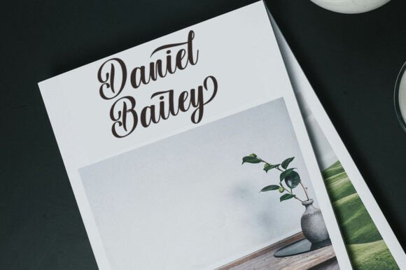 Aulora Script Font - Preview 5