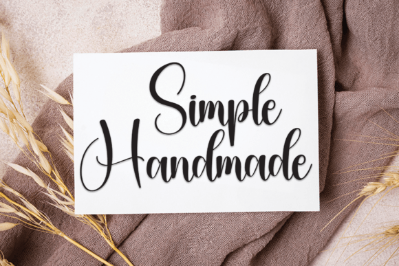 Angela Delightful Font - Preview 4