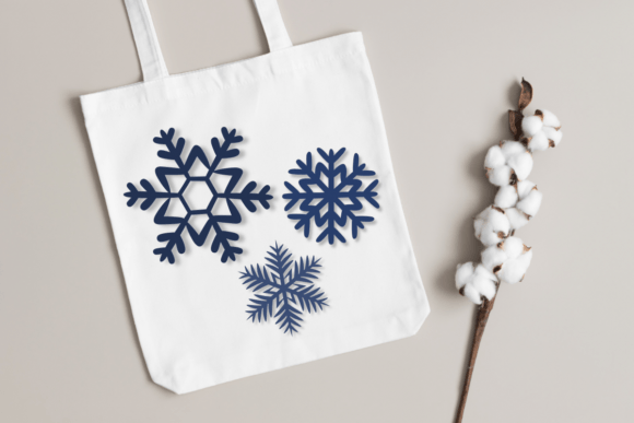 Christmas Snowflake Font - Preview 4